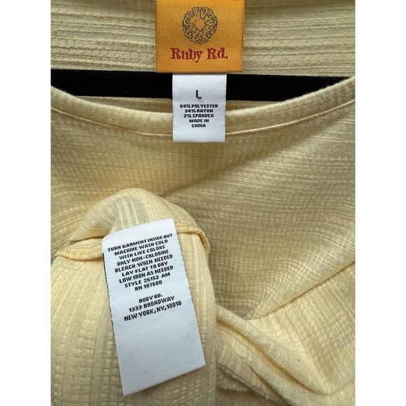 Ruby Rd Top Blouse with ruffle sleeve detail. Yellow. Womens. Sz L - Picture 6 of 9
